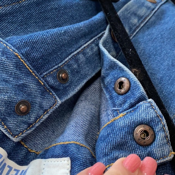 Brandy Melville Button Up Denim Skirt - Picture 7 of 7